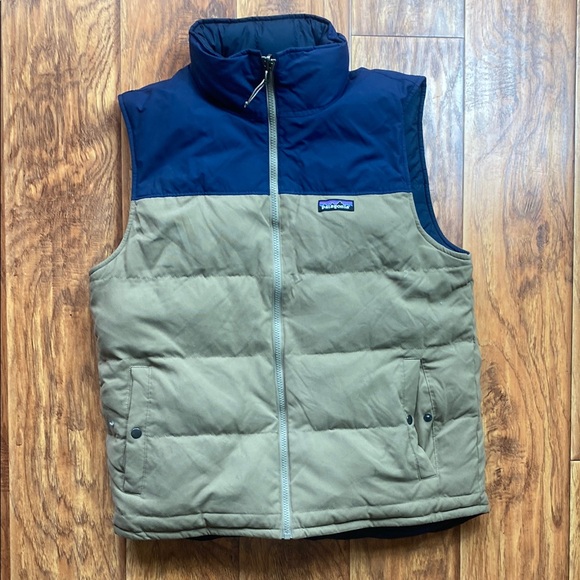 Patagonia Other - Patagonia mens large reversible navy blue and tan puffer vest